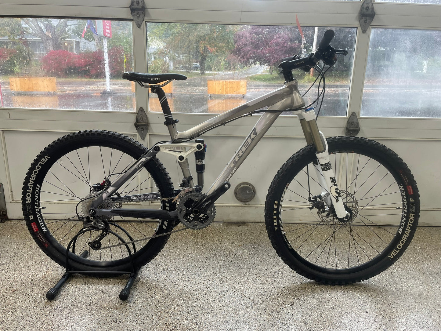 Certified Pre-Owned, 2011 Trek Fuel EX 8 WSD, Silver, 15.5"/Small