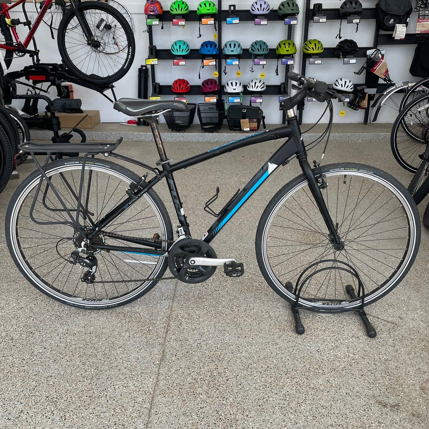 Fuji Absolute Hybrid Bike, Sm/Med, 5'5" - 5'10"