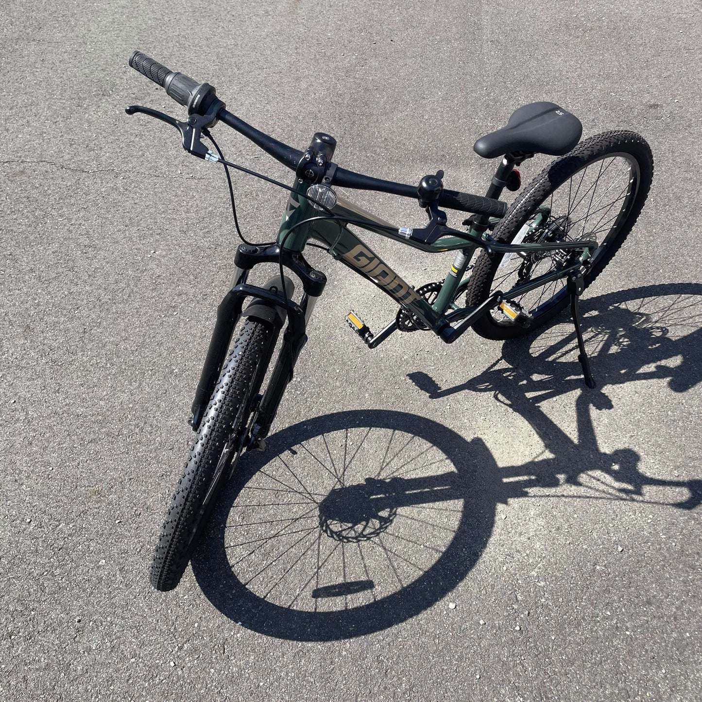 Talon 24 Disc One Size Trekking Green for riders 4'3" to 4'11"