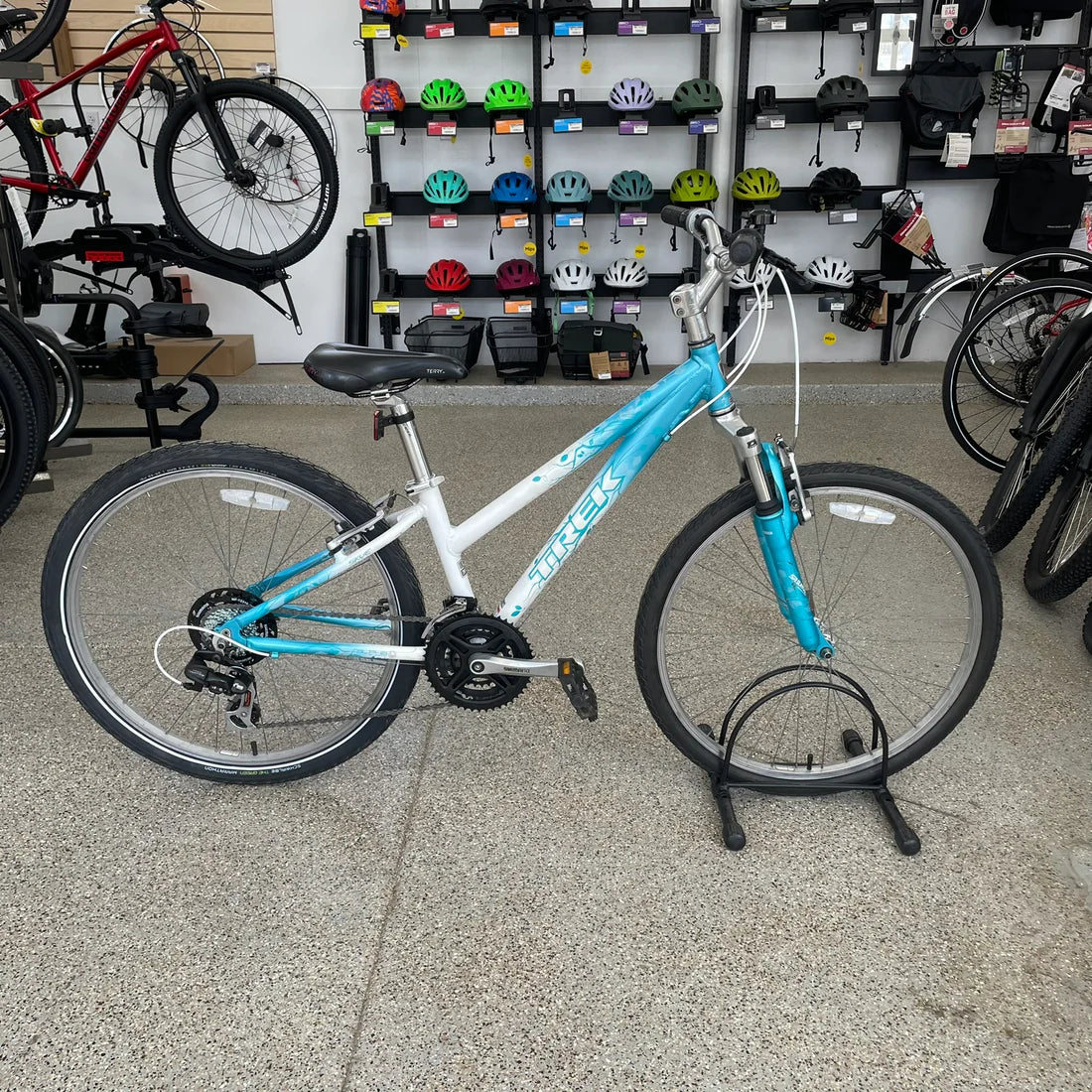 CPO, Trek Skye Hybrid Bike, X-Small, 4'6