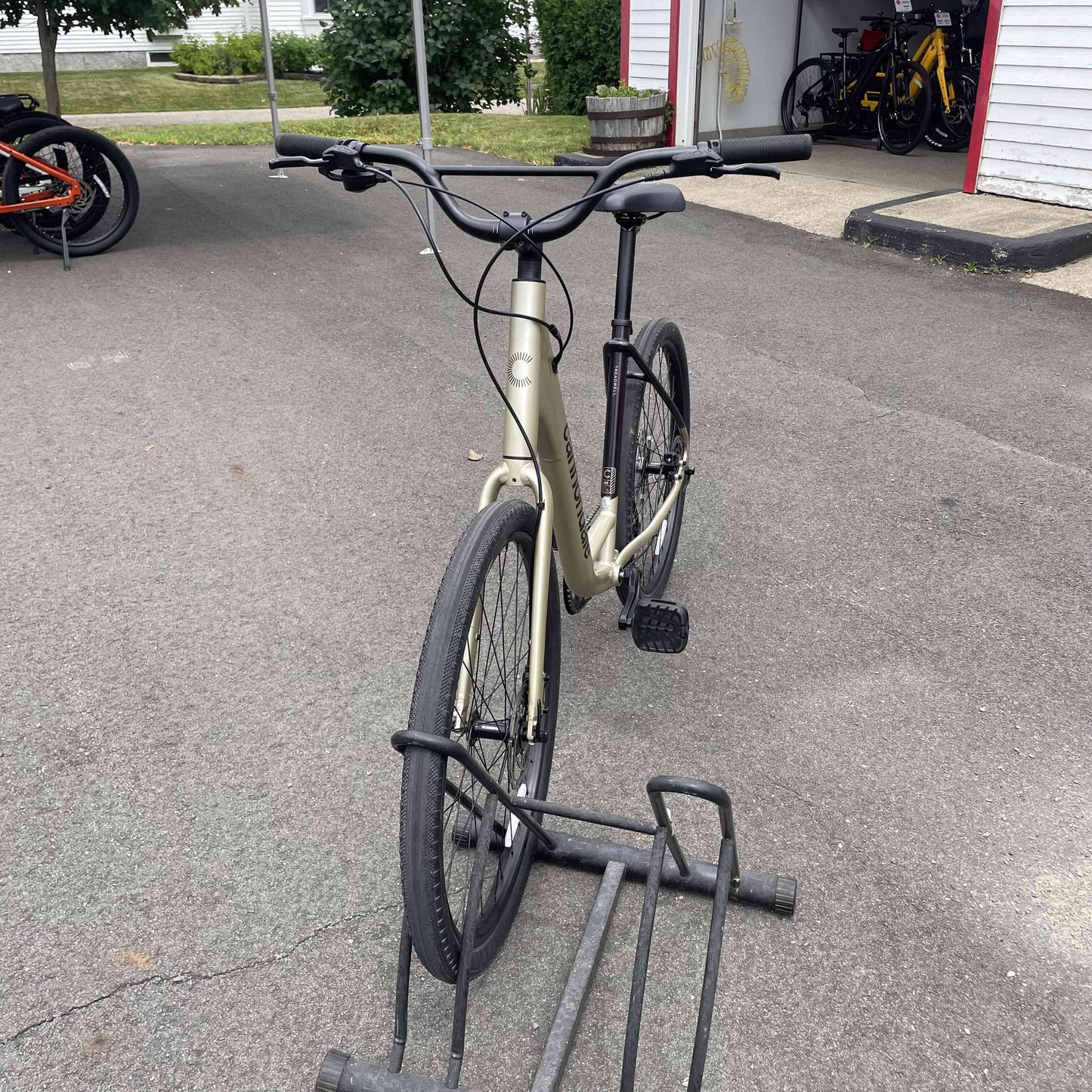 Cannondale Treadwell 1, Low Step, Large, for riders 5'4" to 5'8"