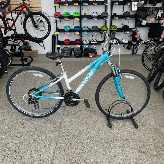 CPO, Trek Skye Hybrid Bike, X-Small, 4'6" - 5'2"