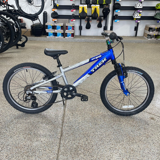 CPO, Trek MT 60 Kids Mountain Bike, 20" wheel