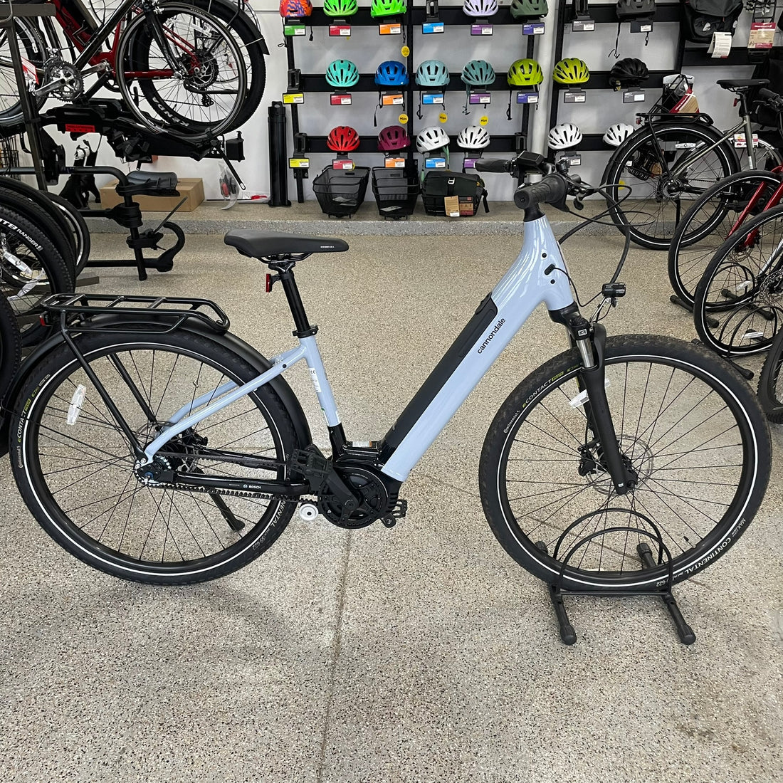 CPO, Cannondale Mavaro 3 Low StepThru Electric Assist Bike, Medium, for 5'5" - 6'1"
