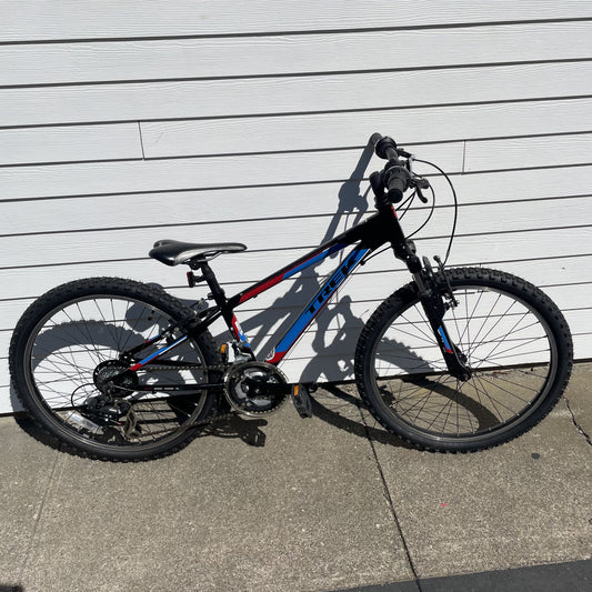 Trek MT220, 24", for riders ages 7 to 12