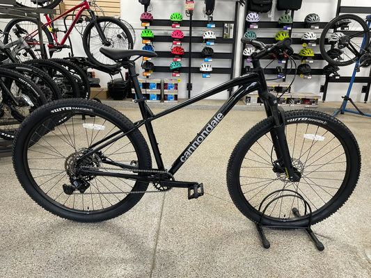 Mountain Bike, Cannondale Trail 2, Black, LARGE